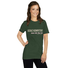 Socialt Kompetent, men ids fan int - Gnista t-shirt i skogsgrön, höger front